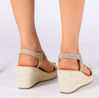 Mia | Sandalias de cuña con trenzado
