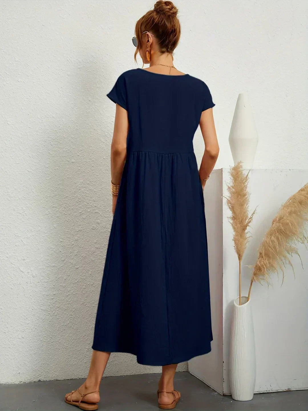 Gabriela | Vestido midi fluido con una elegancia atemporal