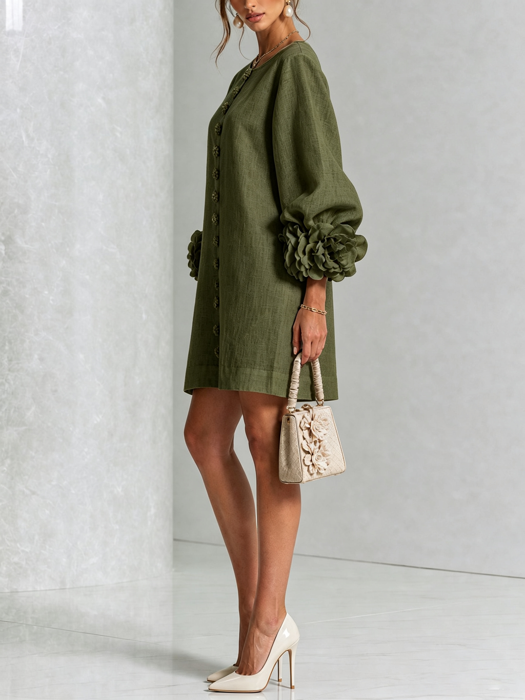 Rocío | Vestido Mini Camisero Floral Verde Oliva con Puños Florales Extravagantes