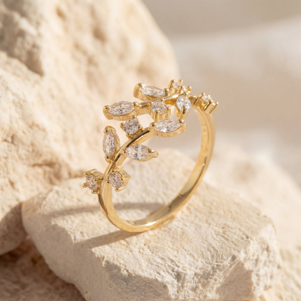 Celine | Anillo en Espiral de Cristal