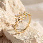 Celine | Anillo en Espiral de Cristal