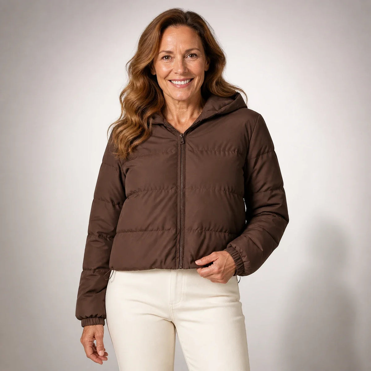 Aída | Chaqueta con capucha moderna y versátil