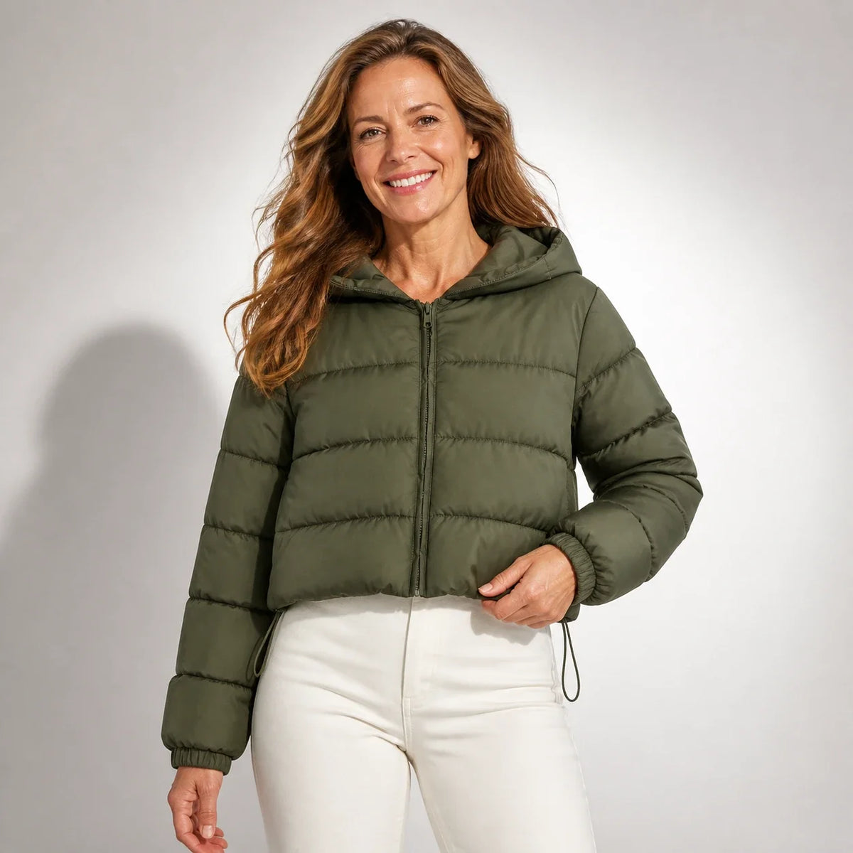 Aída | Chaqueta con capucha moderna y versátil