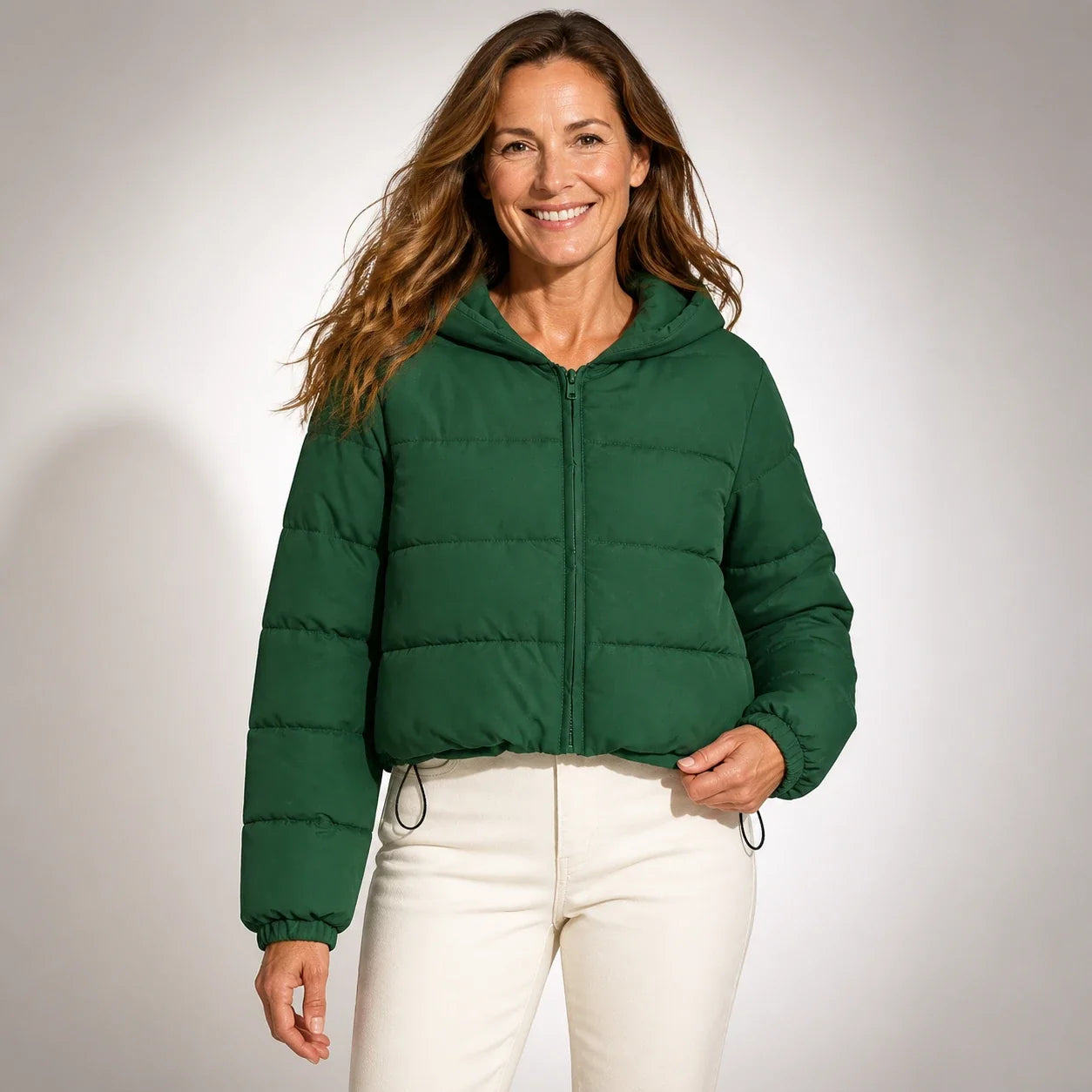 Aída | Chaqueta con capucha moderna y versátil