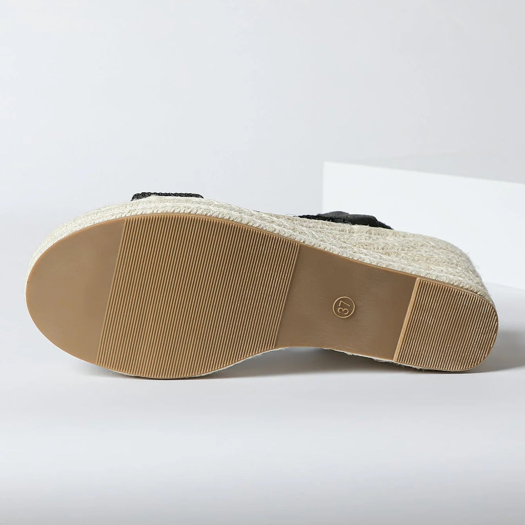 Mia | Sandalias de cuña con trenzado