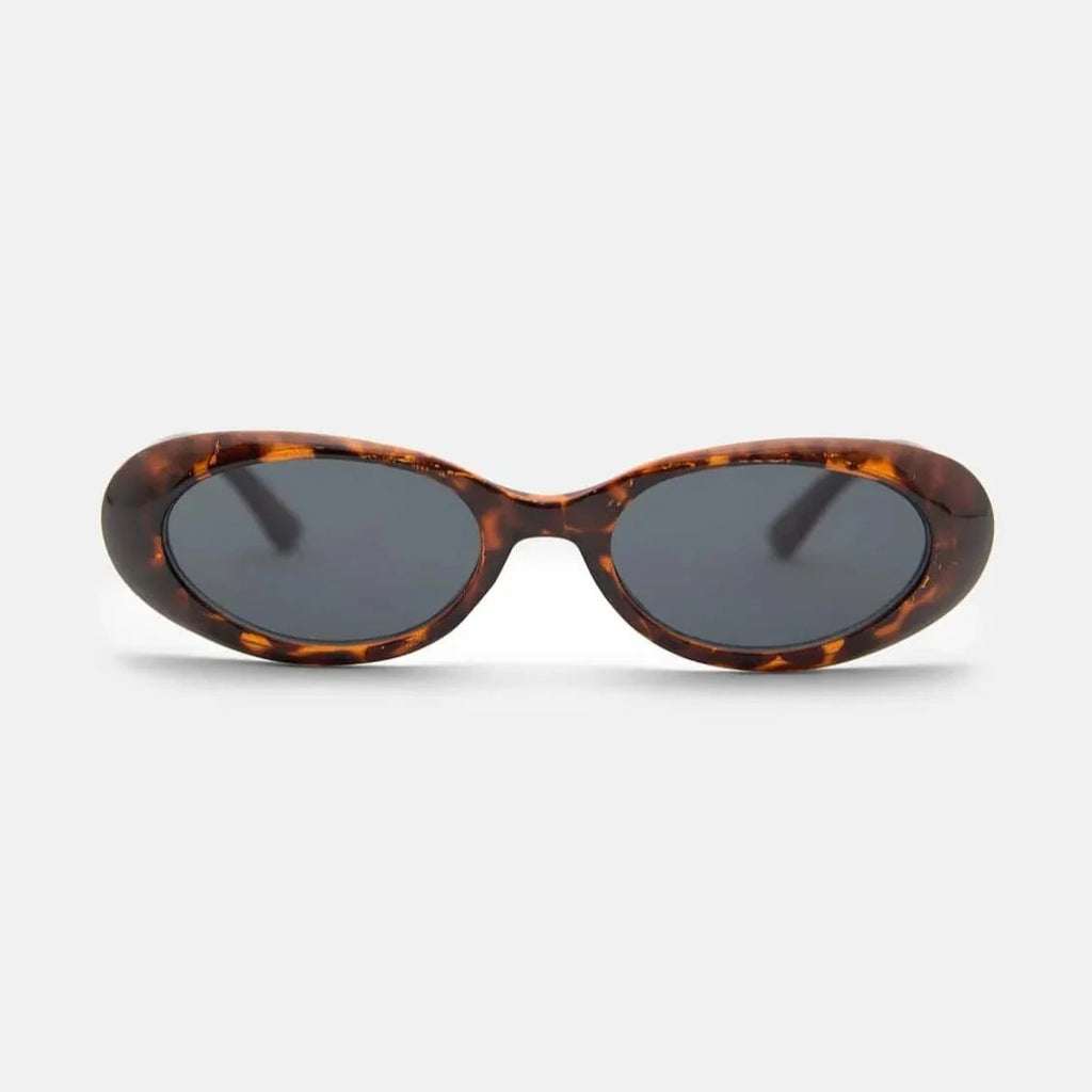 Gafas de sol retro ovaladas mujer – lentes negras UV400 estilo vintage