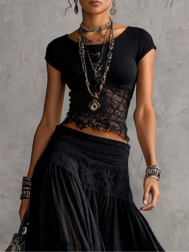 Adriana | Conjunto elegante con encaje y falda plisada