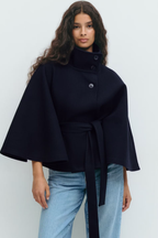 Cayetana | Capa elegante con cintura ajustable