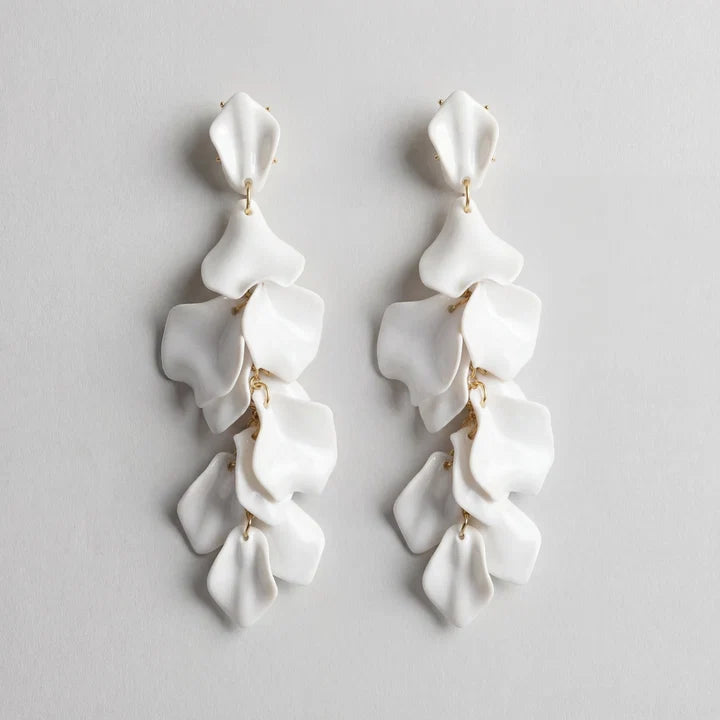 Pendientes de Gotas con Pétalos de Orquídea