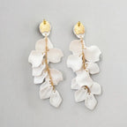 Pendientes de Gotas con Pétalos de Orquídea