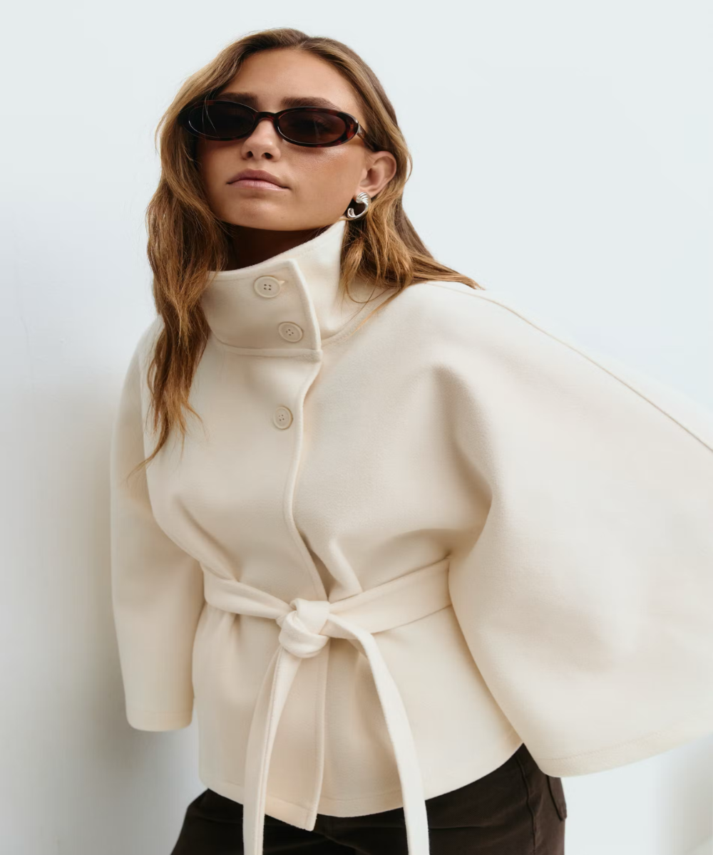 Cayetana | Capa elegante con cintura ajustable